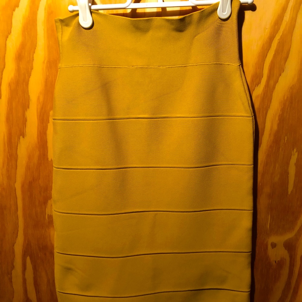BCBGMAXAZRIA Bodycon Skirt
